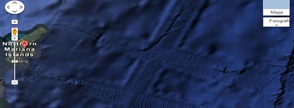 ¿Rastros enormes en el suelo marino dejado por maquinaria pesada en la antigüedad?