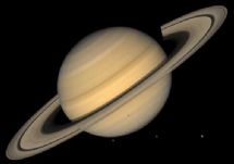 Extraño objeto perfora los anillos de Saturno,OVNI?