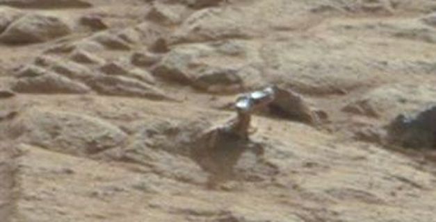 Curiosity encuentra en Marte un misterioso trozo de metal