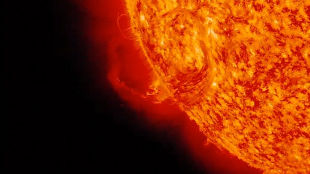 Una masiva erupción solar se acerca a la Tierra