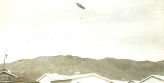 Fotografías de un supuesto disco volador tomadas por Cap. de Fuerza Aérea son encontradas 52 años después Fotografías de un supuesto disco volador tomadas por Cap. de Fuerza Aérea son encontradas 52 años después