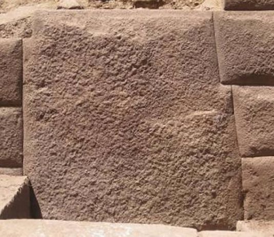 Importante hallazgo: Descubren piedra de trece ángulos en Huancavelica (Perú)