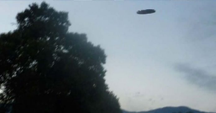 Anomalía fotografiada en Salta. También se ha dicho que una vecina vio luces en el cielo días atrás. Anomalía fotografiada en Salta. También se ha dicho que una vecina vio luces en el cielo días atrás.