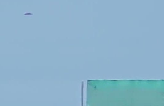 Objeto volador avistado sobre Miraflores, lima, Perú. (10/02/2015)