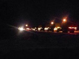 Fotografía de operativo nocturno de militares canadienses en el lago. Se cree que estarían "limpiando" la zona OVNI