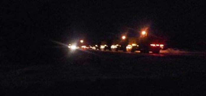 Fotografía de operativo nocturno de militares canadienses en el lago. Se cree que estarían Fotografía de operativo nocturno de militares canadienses en el lago. Se cree que estarían