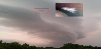 Anomalía en el cielo fotografiada durante tormenta en durante tormenta en Hampstead, Carolina del Norte.