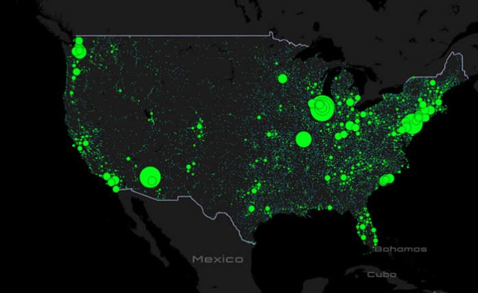 Mapa interactivo de más de 90.000 informes de avistamientos de OVNIs que se remontan a 1905. Crédito: metrocosm.com