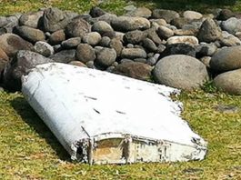 El resto parece ser un alerón. Sin embargo, habrá que cotejar códigos para confirmar que es parte del Boeing 777 de Malaysian Airlines que desapareció en marzo de 2014 sin dejar rastro.