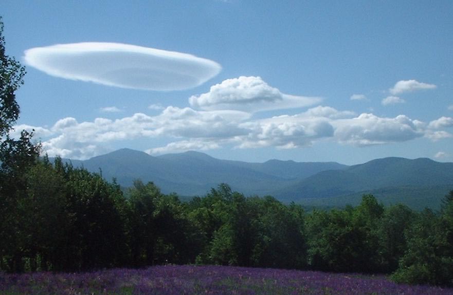 Nube lenticular en New Hampshire.