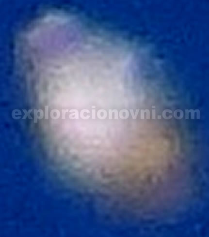 Anomalía fotografiada sobre la provincia de San Juan en Argentina. Se mantuvo suspendida en el aire por 30 minuto aprox. 