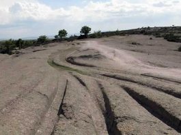 Misteriosas marcas de 14 millones de años de antigüedad en el Valle de Frigia, Turquía posiblemente hechas por una avanzada civilización.