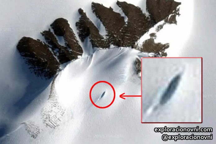 Anomalía reportada en la Antártida por un investigador OVNI. Crédito: Google